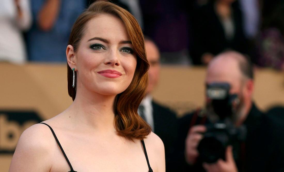 Emma Stone y Dave McCary anuncian su compomiso con un espectacular