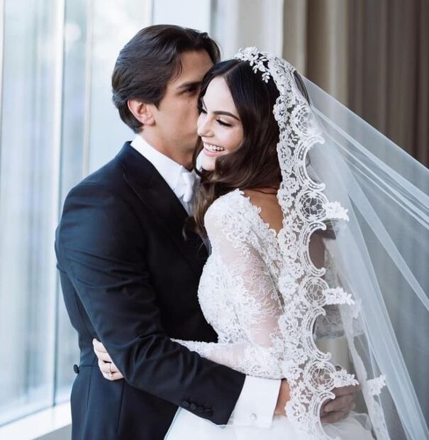 Ximena Navarrete y Juan Carlos Valladares el día de su boda / Foto: Instagram